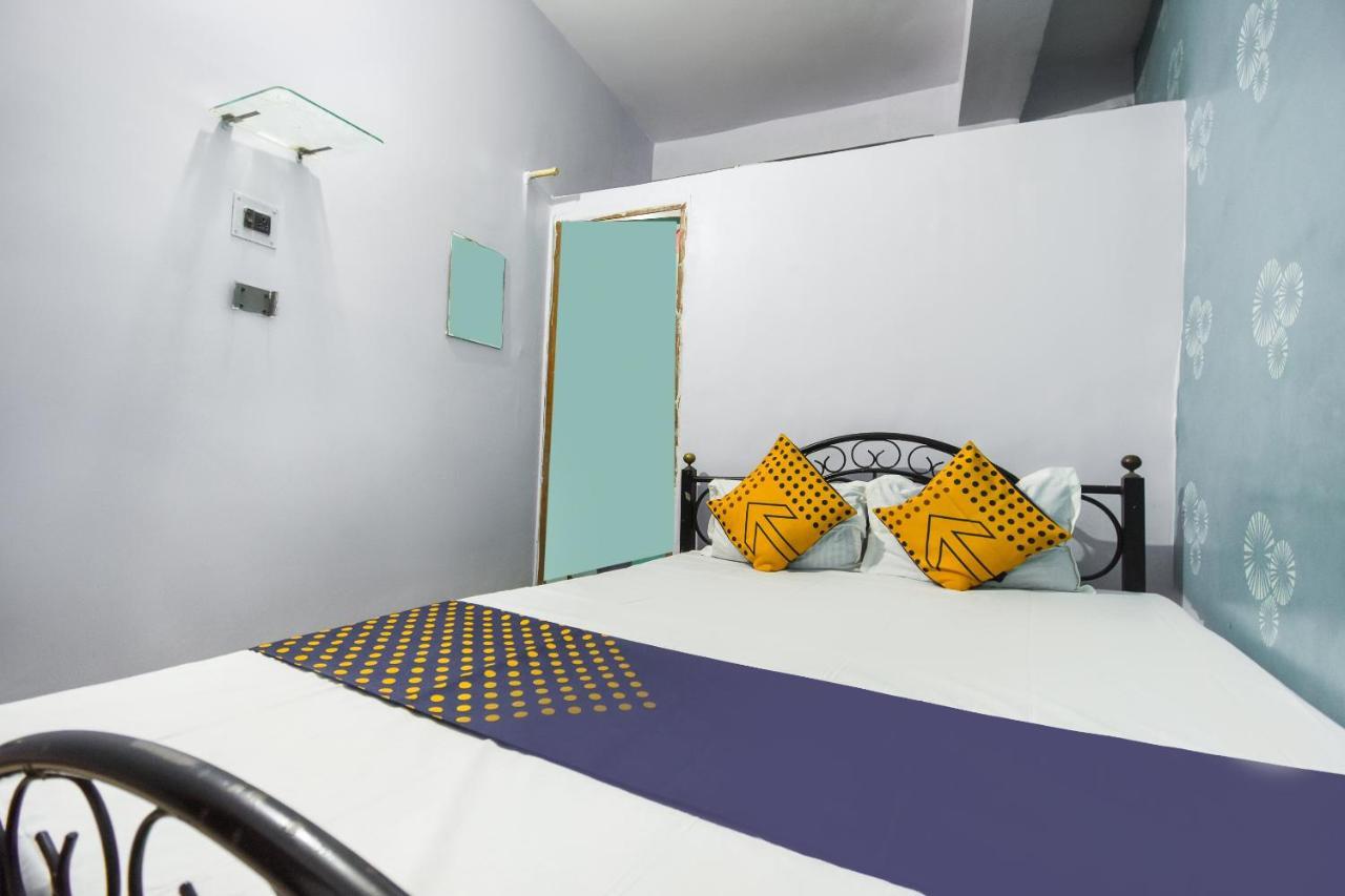 كولكاتا Spot On 70605 Taj Guest House المظهر الخارجي الصورة