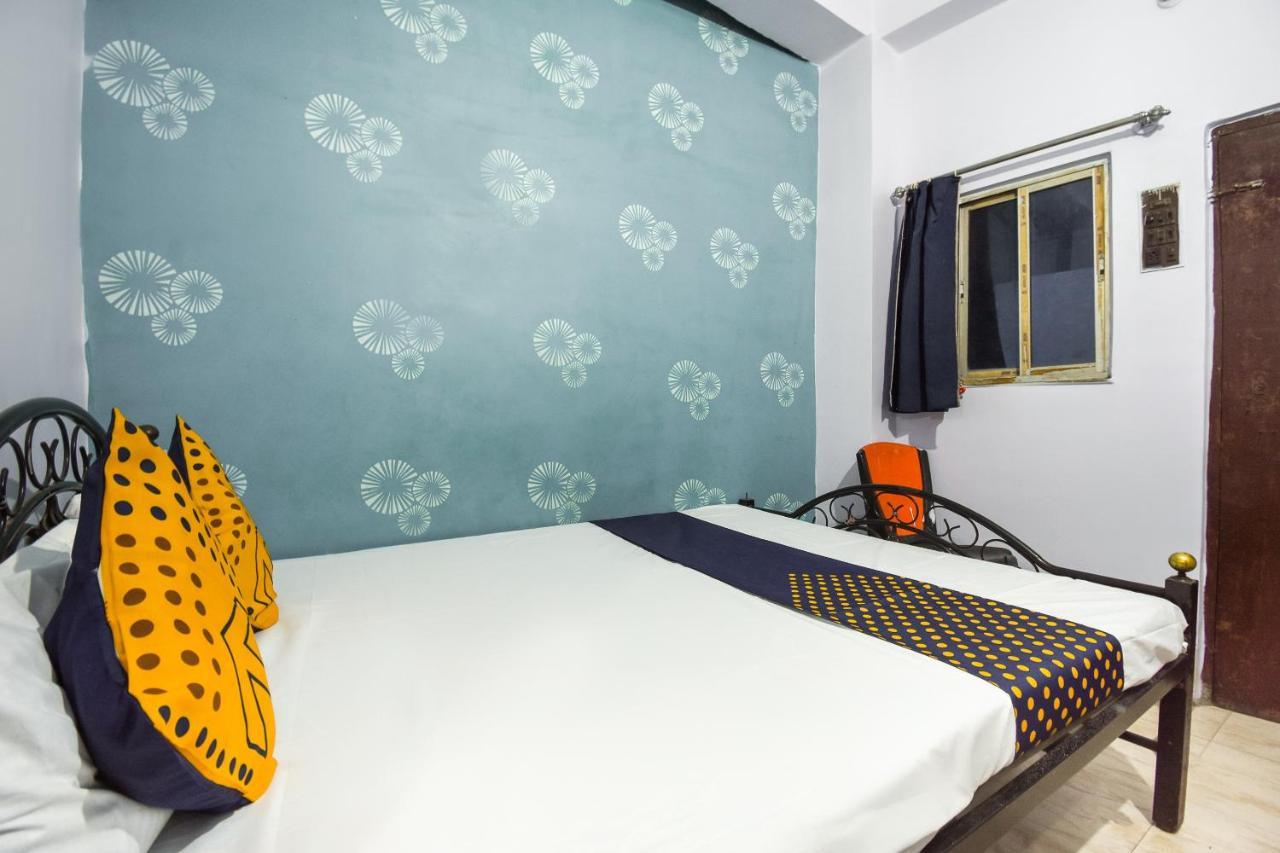 كولكاتا Spot On 70605 Taj Guest House المظهر الخارجي الصورة