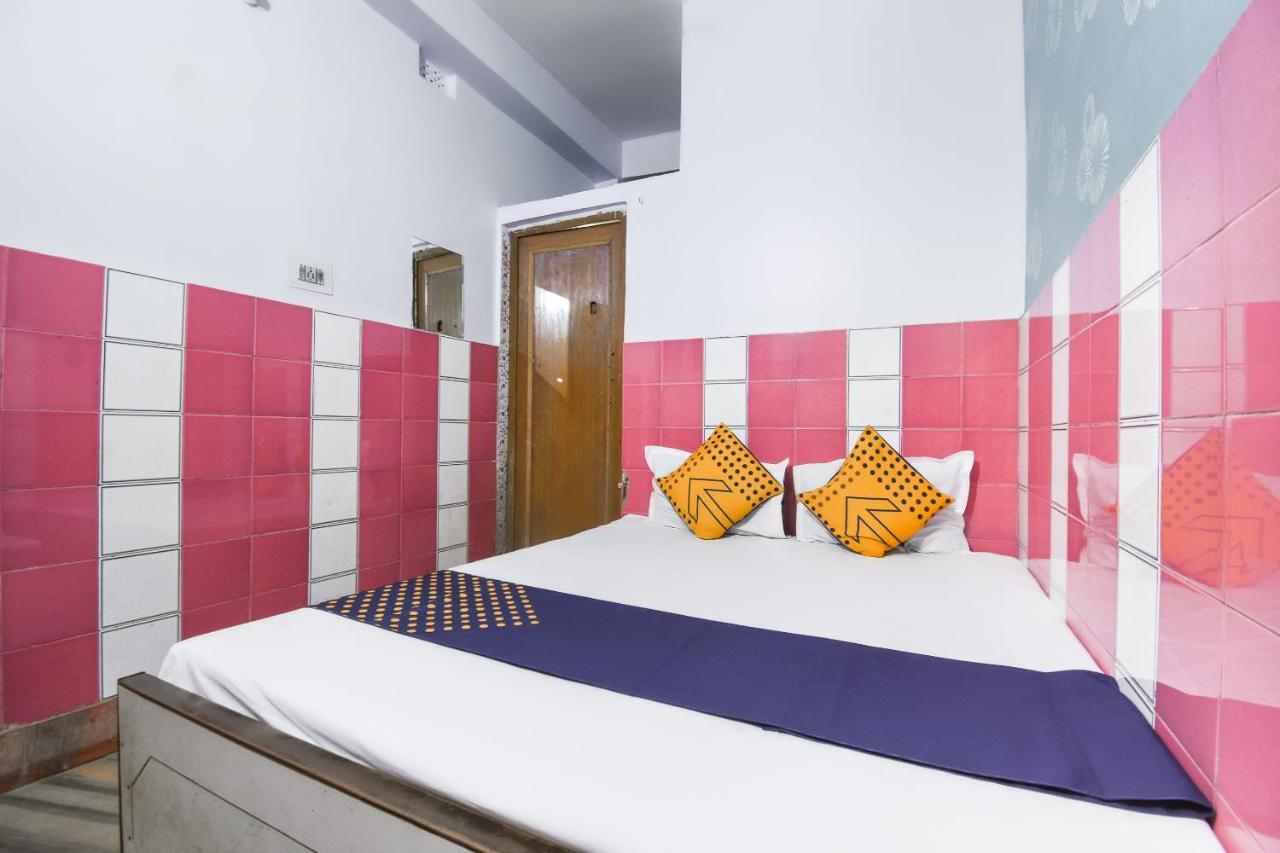 كولكاتا Spot On 70605 Taj Guest House المظهر الخارجي الصورة